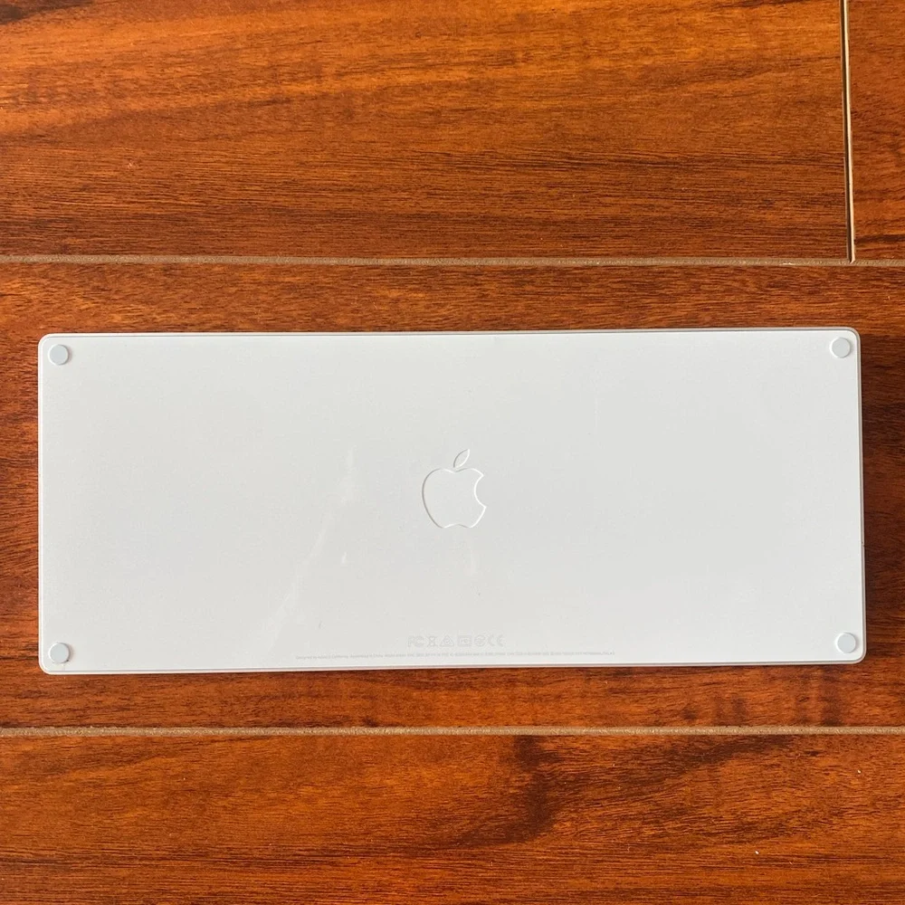 Apple Magic Wireless White Keyboard